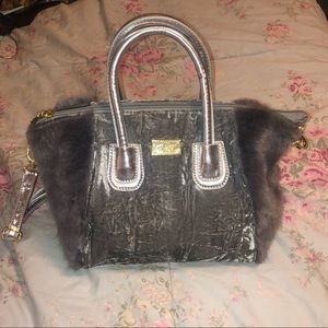 NWOT- Luv Betsey by Betsey Johnson purse/cross